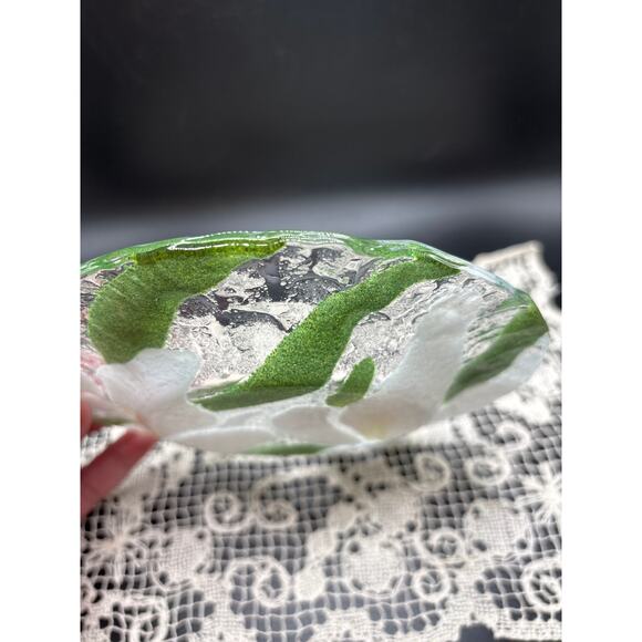 Sydenstricker Fused Art Glass Elephant Ear Orchid Bread & Butter Plate - Picture 6 of 6